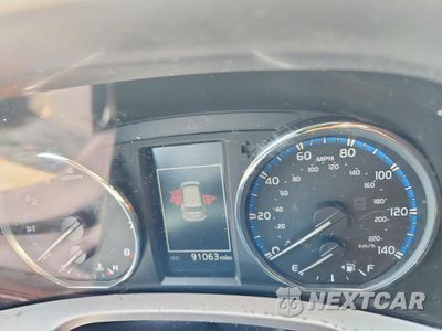 Zdjęcie 9 z 13 samochodu: 2016 TOYOTA RAV4 XLE VIN:JTMWFREV5GJ068557 - miniatura