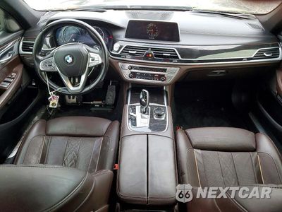 Zdjęcie 8 z 12 samochodu: 2017 BMW 750 XI VIN:WBA7F2C34HG423288 - miniatura
