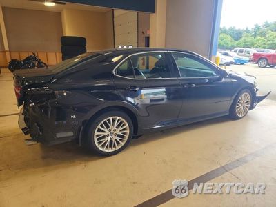 Trzecie zdjęcie samochodu z tyłu: 2018 TOYOTA CAMRY XLE VIN:4T1B11HK1JU041891 - miniatura