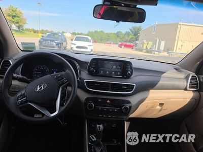 Zdjęcie 9 z 14 samochodu: 2019 HYUNDAI TUCSON SE VIN:KM8J23A45KU844172 - miniatura