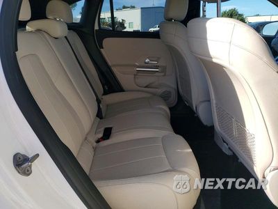Zdjęcie 10 z 12 samochodu: 2021 MERCEDES-BENZ GLA 250 4MATIC VIN:W1N4N4HB4MJ206561 - miniatura