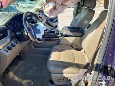 Zdjęcie 7 z 13 samochodu: 2018 CHEVROLET SUBURBAN K1500 LT VIN:1GNSKHKC4JR396852 - miniatura