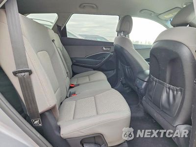 Zdjęcie 10 z 12 samochodu: 2018 HYUNDAI SANTA FE SE VIN:KM8SMDHFXJU294932 - miniatura