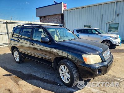 Czwarte zdjęcie samochodu z boku: 2006 TOYOTA HIGHLANDER HYBRID VIN:JTEEW21A560025004 - miniatura