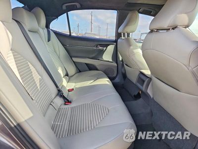 Zdjęcie 10 z 12 samochodu: 2019 TOYOTA CAMRY HYBRID SE VIN:4T1B21HK0KU517448 - miniatura
