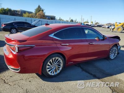 Trzecie zdjęcie samochodu z tyłu: 2019 LEXUS ES 300H VIN:JTHB21B10K2038607 - miniatura