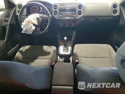 Zdjęcie 8 z 13 samochodu: 2013 VOLKSWAGEN TIGUAN S VIN:WVGAV3AX4DW611019 - miniatura