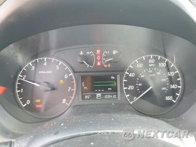 Zdjęcie 9 z 13 samochodu: 2015 NISSAN SENTRA S VIN:3N1AB7AP3FY316951 - miniatura