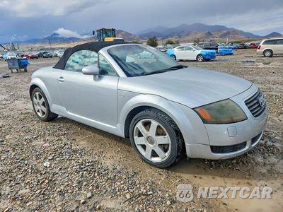 Czwarte zdjęcie samochodu z boku: 2001 AUDI TT VIN:TRUTX28N311021575 - miniatura