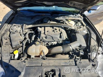 Zdjęcie 11 z 12 samochodu: 2018 FORD MUSTANG VIN:1FATP8UH6J5174057 - miniatura