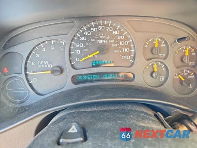 Zdjęcie 9 z 12 samochodu: 2003 GMC NEW SIERRA C1500 VIN:2GTEC19T331307008 - miniatura