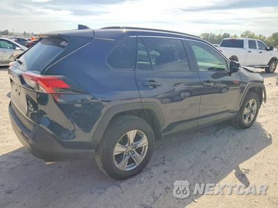 Trzecie zdjęcie samochodu z tyłu: 2022 TOYOTA RAV4 XLE VIN:2T3W1RFV2NW189882 - miniatura