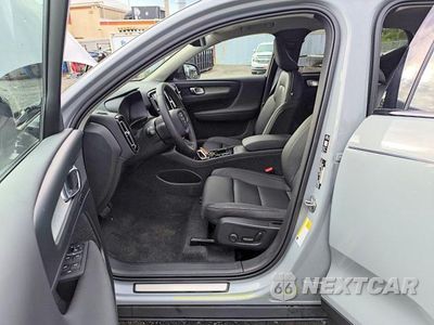 Zdjęcie 7 z 14 samochodu: 2026 VOLVO XC40 PLUS VIN:YV4L12UC5T2790699 - miniatura