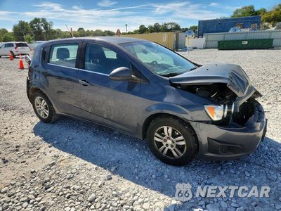 Czwarte zdjęcie samochodu z boku: 2013 CHEVROLET SONIC LT VIN:1G1JC6SH0D4114945 - miniatura