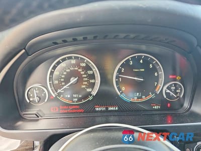 Zdjęcie 9 z 12 samochodu: 2016 BMW X5 XDRIVE50I VIN:5UXKR6C54G0J80424 - miniatura