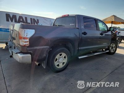 Trzecie zdjęcie samochodu z tyłu: 2012 TOYOTA TUNDRA CREWMAX SR5 VIN:5TFEY5F10CX125345 - miniatura