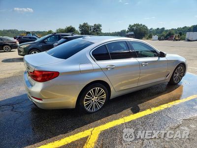 Trzecie zdjęcie samochodu z tyłu: 2019 BMW 530 I VIN:WBAJA5C56KBX86641 - miniatura