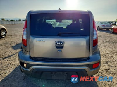 Zdjęcie 6 z 12 samochodu: 2013 KIA SOUL + VIN:KNDJT2A61D7527682 - miniatura