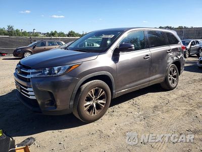 2017 TOYOTA HIGHLANDER LE 5TDZARFH2HS030440 - główne zdjęcie licytacji z USA - miniatura