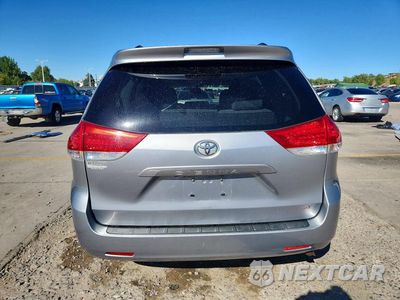 Zdjęcie 6 z 13 samochodu: 2013 TOYOTA SIENNA LE VIN:5TDJK3DC2DS067769 - miniatura