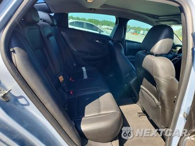 Zdjęcie 10 z 12 samochodu: 2017 CHEVROLET MALIBU LT VIN:1G1ZE5ST6HF240314 - miniatura
