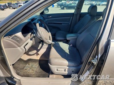 Zdjęcie 7 z 12 samochodu: 2006 TOYOTA CAMRY LE VIN:JTDBE32K163064923 - miniatura
