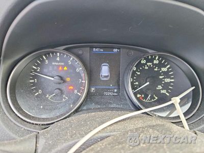 Zdjęcie 9 z 14 samochodu: 2018 NISSAN ROGUE SV VIN:KNMAT2MV5JP601264 - miniatura