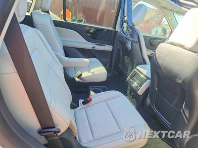 Zdjęcie 11 z 13 samochodu: 2025 LINCOLN AVIATOR VIN:5LM5J6WC1SGL29056 - miniatura