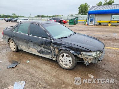 Czwarte zdjęcie samochodu z boku: 2002 HONDA ACCORD EX VIN:1HGCG66872A096281 - miniatura