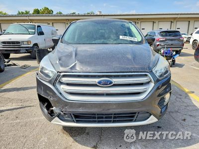 Piąte zdjęcie samochodu w środku: 2019 FORD ESCAPE SE VIN:1FMCU9GD2KUC34310 - miniatura