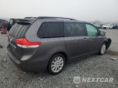 Trzecie zdjęcie samochodu z tyłu: 2011 TOYOTA SIENNA LIMITED 7-PASSENGER VIN:5TDYK3DC1BS024519 - miniatura