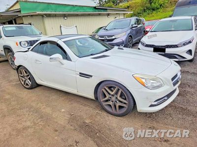 Czwarte zdjęcie samochodu z boku: 2016 MERCEDES-BENZ SLK 300 VIN:WDDPK3JA9GF120636 - miniatura
