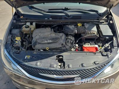 Zdjęcie 12 z 13 samochodu: 2018 CHRYSLER PACIFICA TOURING L PLUS VIN:2C4RC1EG9JR139237 - miniatura