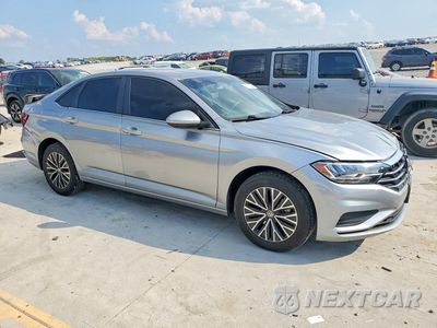 Czwarte zdjęcie samochodu z boku: 2021 VOLKSWAGEN JETTA S VIN:3VWC57BUXMM038472 - miniatura