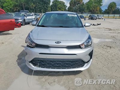 Piąte zdjęcie samochodu w środku: 2021 KIA RIO S VIN:3KPA24AD7ME386615 - miniatura