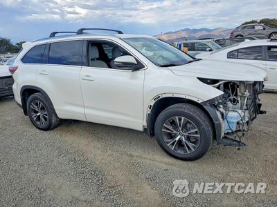 Czwarte zdjęcie samochodu z boku: 2016 TOYOTA HIGHLANDER XLE VIN:5TDJKRFH9GS269671 - miniatura