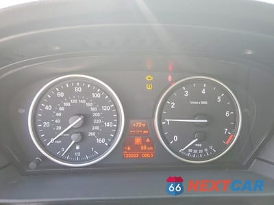Zdjęcie 9 z 12 samochodu: 2009 BMW 528 I VIN:WBANU53559C121145 - miniatura