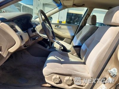 Zdjęcie 7 z 12 samochodu: 2002 HONDA ACCORD LX VIN:JHMCG56422C005622 - miniatura
