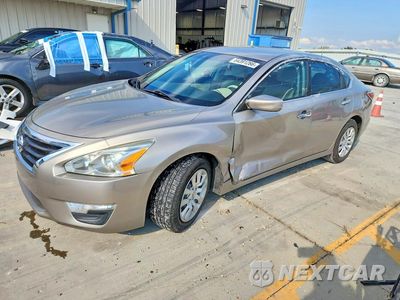 2015 NISSAN ALTIMA 2.5 S 1N4AL3AP8FN910571 - główne zdjęcie licytacji z USA - miniatura