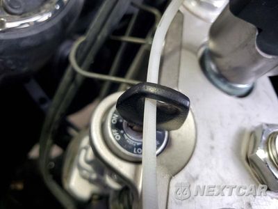 Zdjęcie 8 z 9 samochodu: 2005 SUZUKI DL1000 VIN:JS1VT53AX52101146 - miniatura