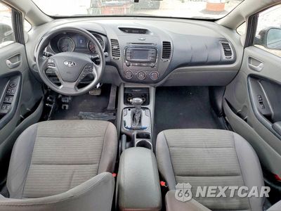 Zdjęcie 8 z 13 samochodu: 2017 KIA FORTE LX VIN:3KPFL4A72HE007250 - miniatura