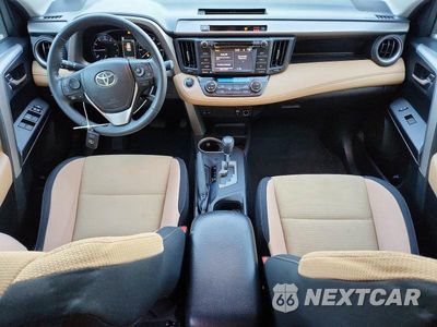 Zdjęcie 8 z 13 samochodu: 2017 TOYOTA RAV4 XLE VIN:2T3RFREV9HW693804 - miniatura