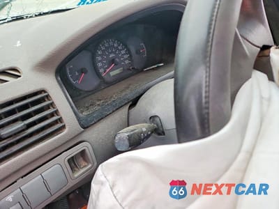 Zdjęcie 9 z 12 samochodu: 2005 KIA RIO BASE VIN:KNADC125956373711 - miniatura