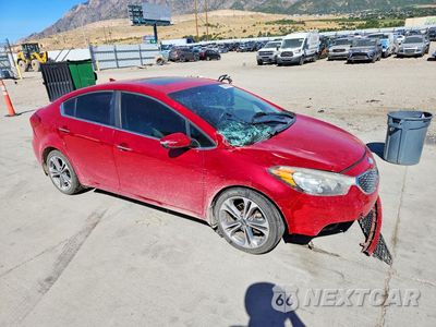 Czwarte zdjęcie samochodu z boku: 2016 KIA FORTE EX VIN:KNAFZ4A81G5529334 - miniatura