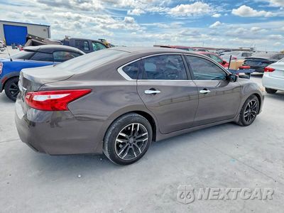 Trzecie zdjęcie samochodu z tyłu: 2016 NISSAN ALTIMA 2.5 S VIN:1N4AL3AP2GN381457 - miniatura