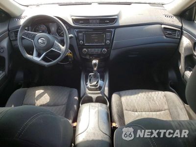 Zdjęcie 8 z 13 samochodu: 2019 NISSAN ROGUE S VIN:5N1AT2MT9KC768326 - miniatura