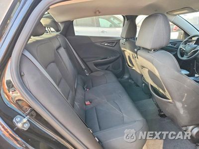 Zdjęcie 10 z 12 samochodu: 2019 CHEVROLET MALIBU LT VIN:1G1ZD5ST2KF201018 - miniatura