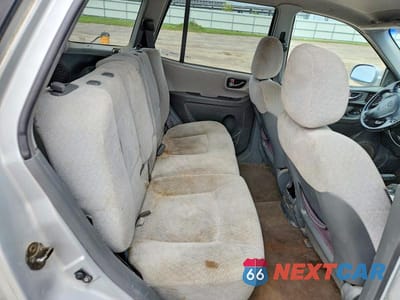 Zdjęcie 11 z 13 samochodu: 2005 HYUNDAI SANTA FE GLS VIN:KM8SC73DX5U003779 - miniatura