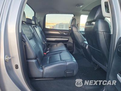 Zdjęcie 10 z 12 samochodu: 2015 TOYOTA TUNDRA 1794 EDITION VIN:5TFAY5F15FX429936 - miniatura