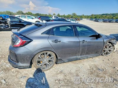 Trzecie zdjęcie samochodu z tyłu: 2018 HONDA CIVIC SPORT VIN:SHHFK7H48JU238667 - miniatura